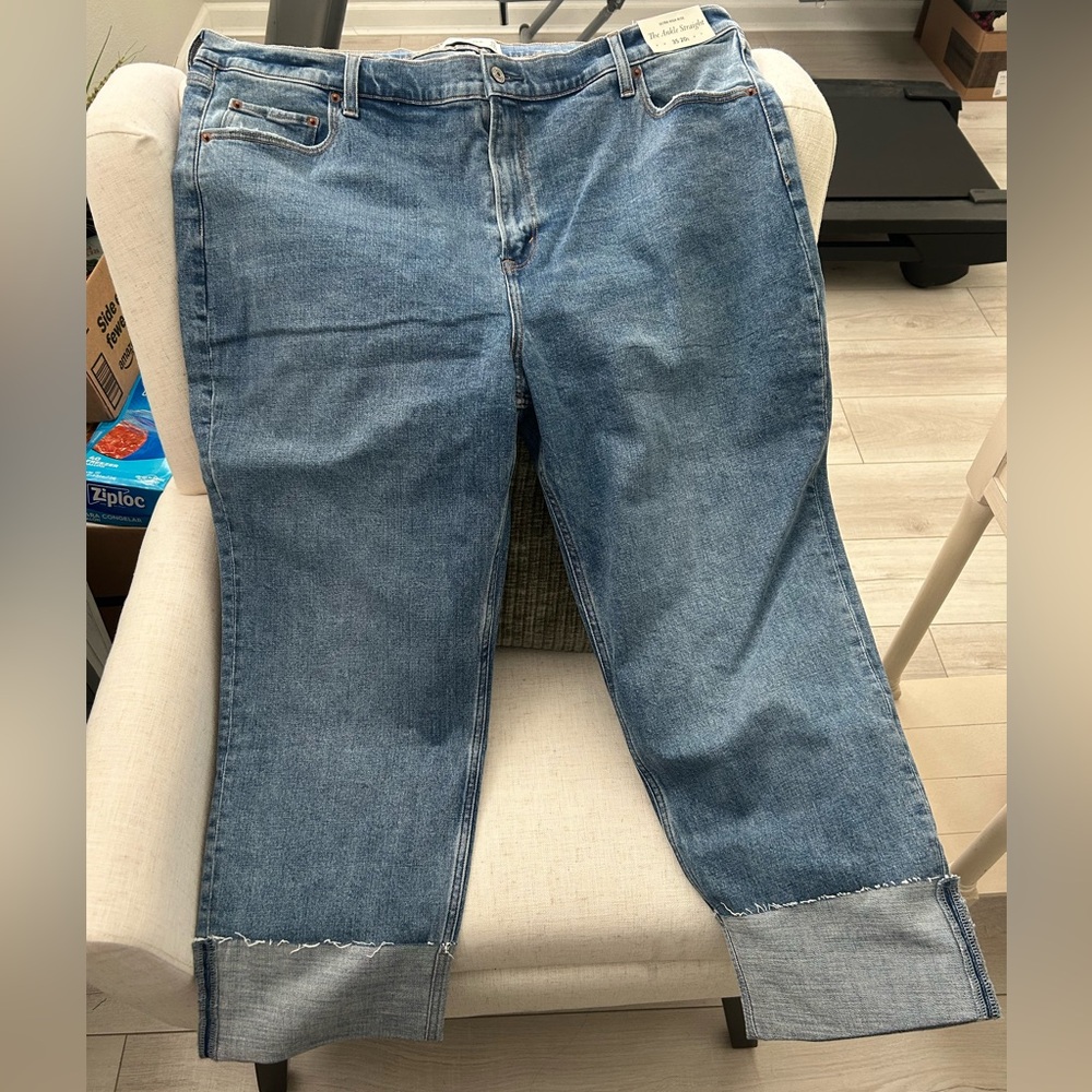 Abercrombie Ankle Straight Jeans